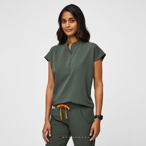 Figs Rafaela Scrub Top in Moss Size XS